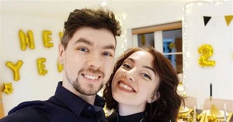 Popular Irish YouTuber Jacksepticeye splits from .